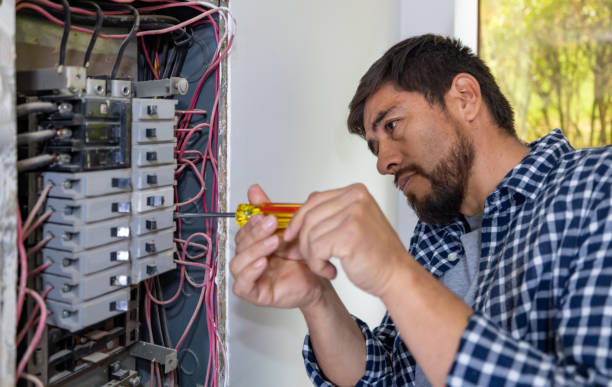 Best Licensed Electrician  in Healdsburg, CA